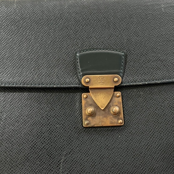 Louis Vuitton Pochette Clutch - Picture 2 of 11